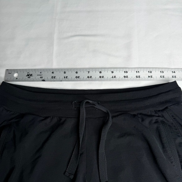 Icebreaker Merino Wool Women Capri Pants Sz S Outdoor Hiking Black Pockets Crop - Picture 7 of 8